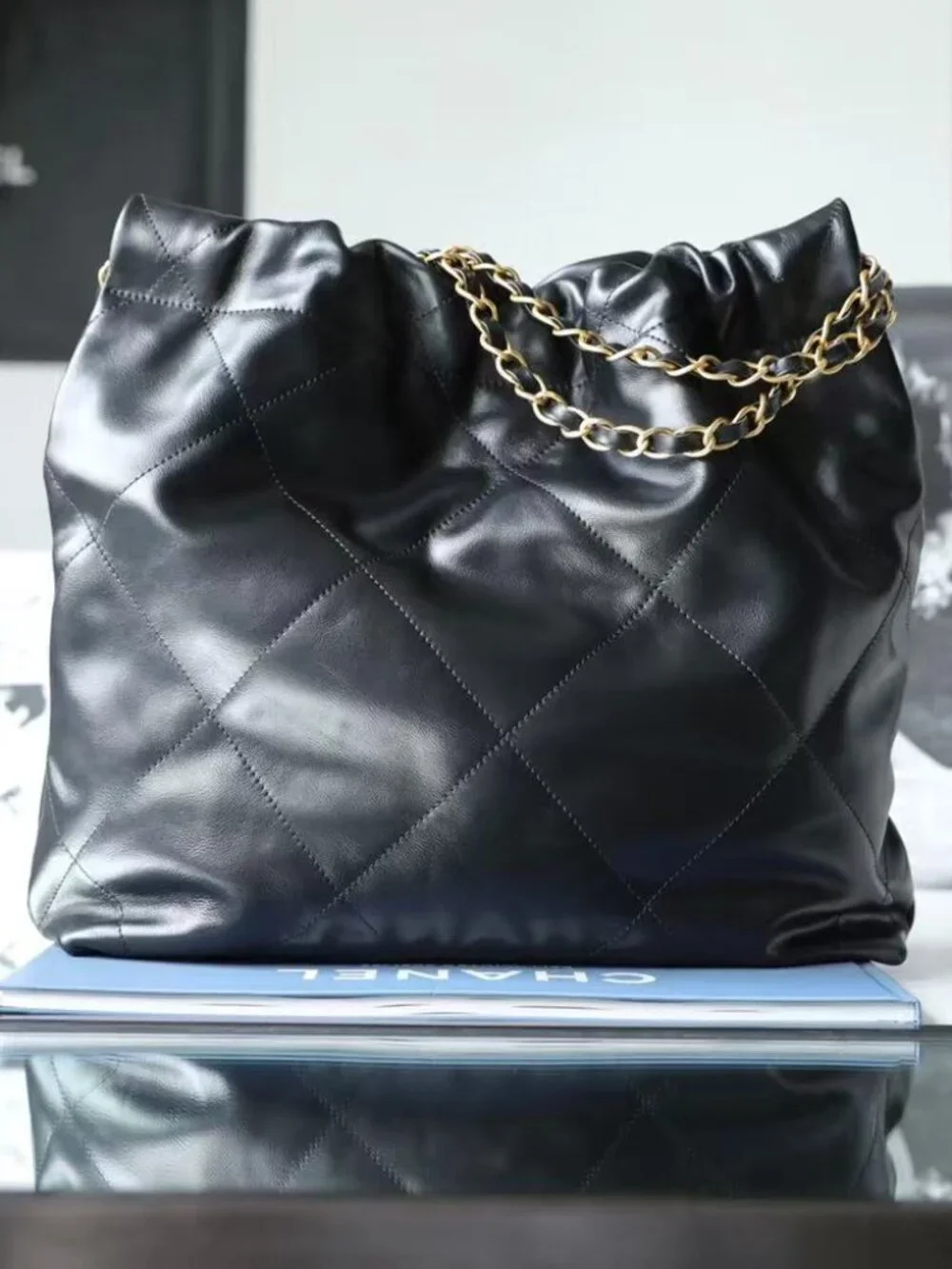 Classic CHANEL Bag: A Stylish and Versatile Choice for Elegance